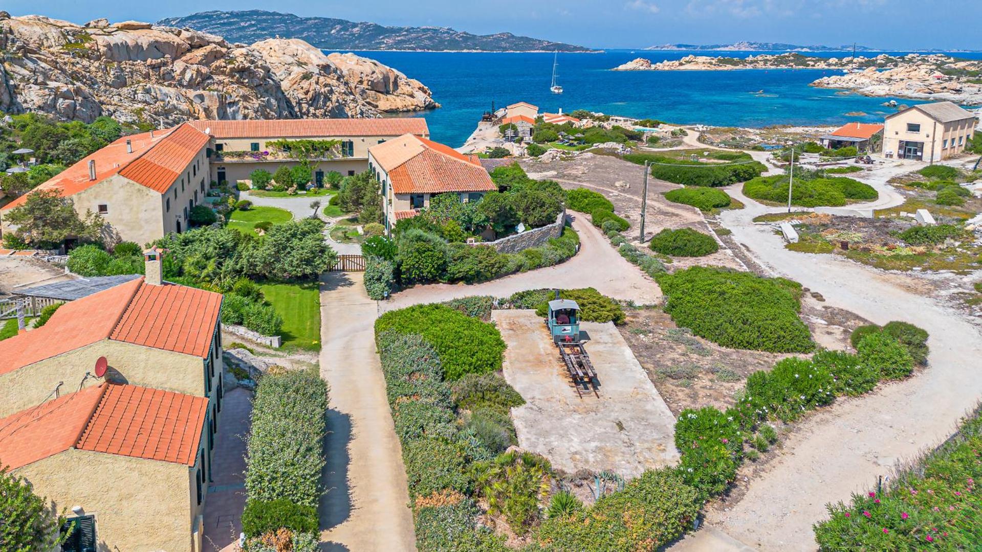 Residence Cala Francese - Case Sul Mare La Maddalena  Exterior photo